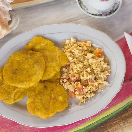 El Paraiso De Mama Ruth Hostal